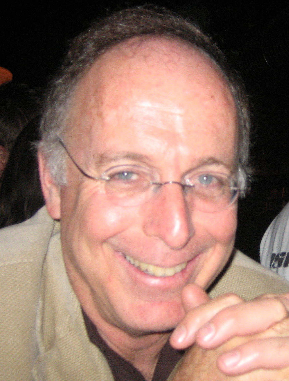Avi Dechter