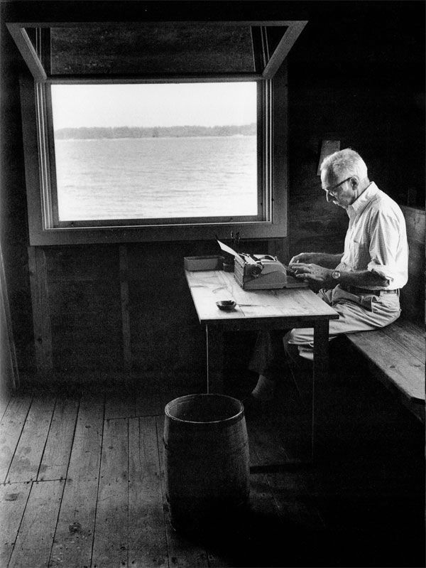 ebwhiteatwritingdesks