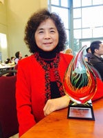 Justine Su receives Lifetime Achievement Award
