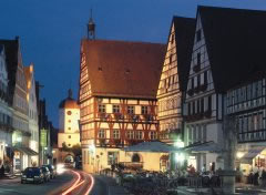 Rathaus bei Nacht