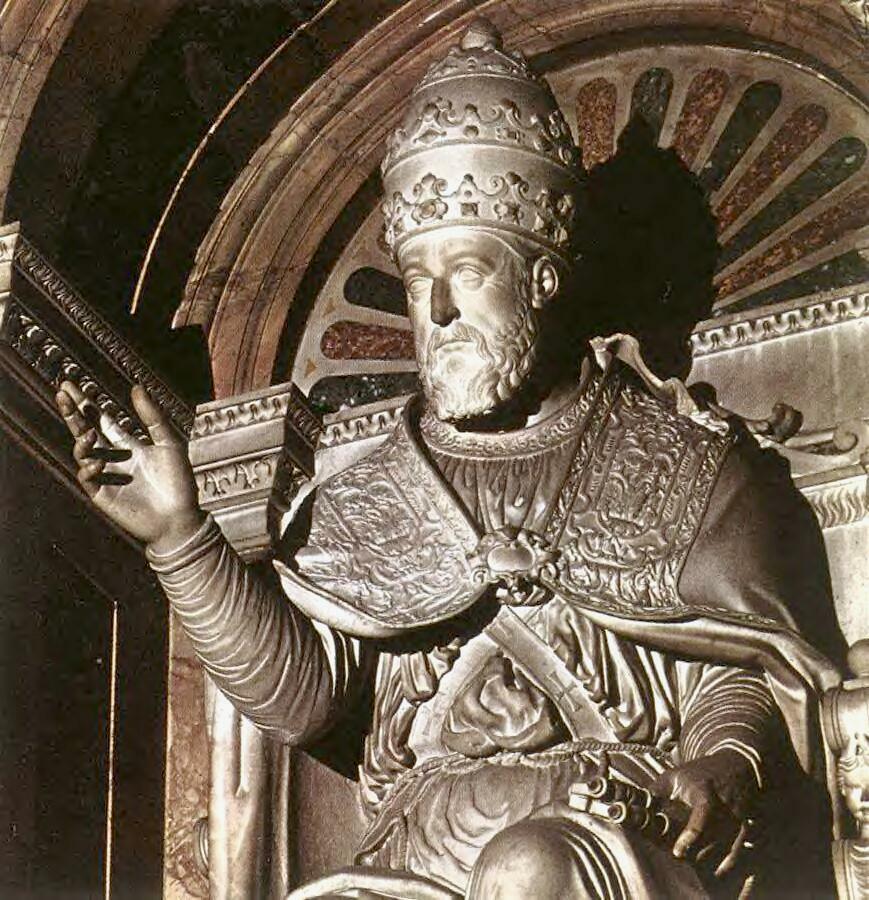 Clement VIII, Tomb in St. Peter's