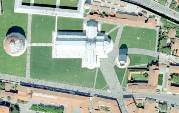 Pisa-Cathedral_close_Google_Earth