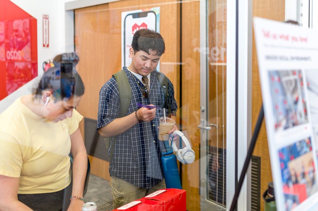 Students at the Experience the Heart of Campus Showcase
