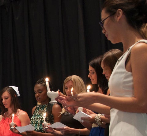 graduates recite the nightengale pledge