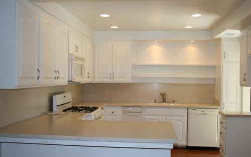 9368 Zelzah Ave - Kitchen