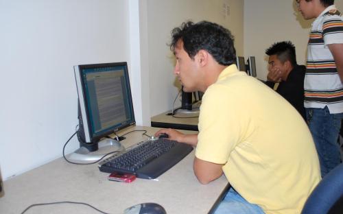 students in civil engineering computer lab 1