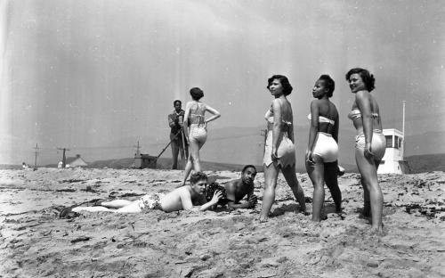 California School of Photography Field Trip to the Beach, 1960