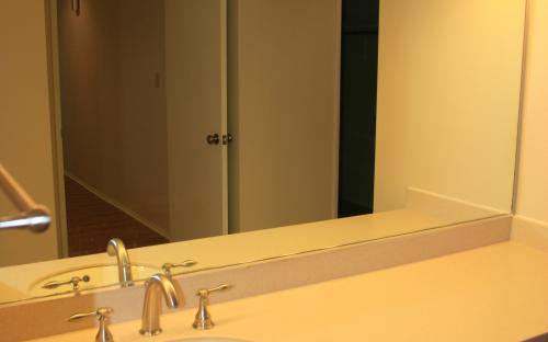 18240 Nordhoff - Bathroom #2