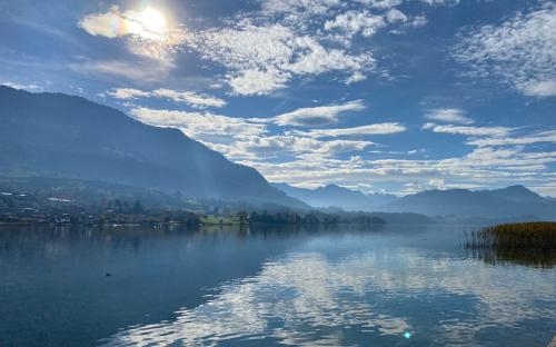 Lake landscape on a partly cloudy day - Switzerland 