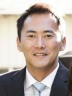 Headshot of Professor Robert Kim