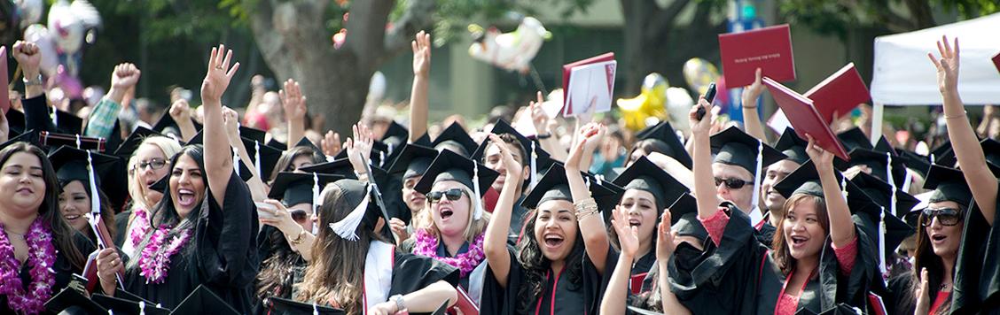 Photo of CSUN&#039;s graduating students.
