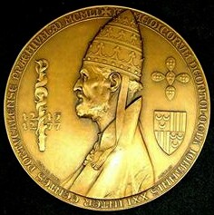 modern medal by J. DaSilva of John XXI